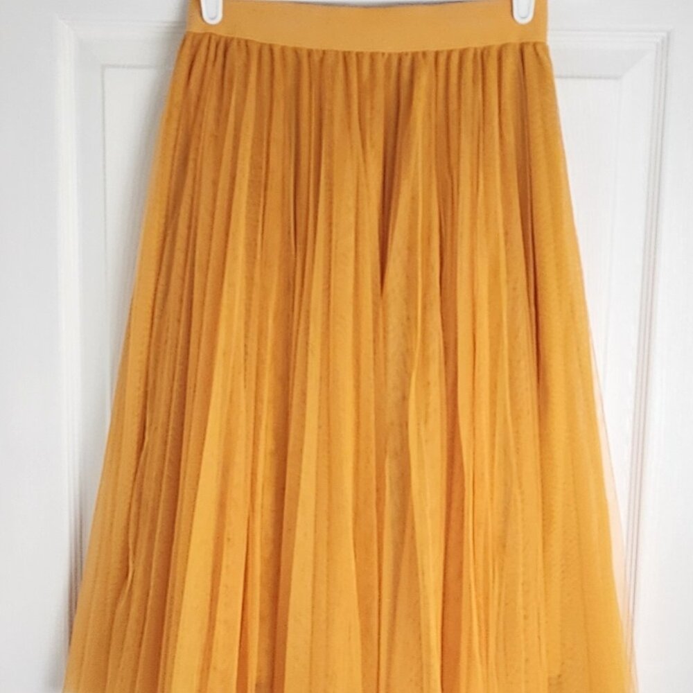 Charlotte Russe Mustard Yellow Pleated Tulle Skirt